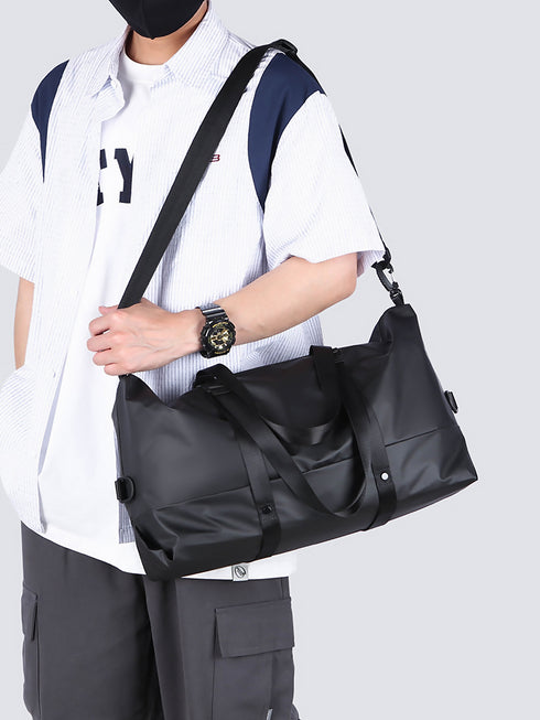 Short-Distance Travel Package and Sports Fitness Bag.